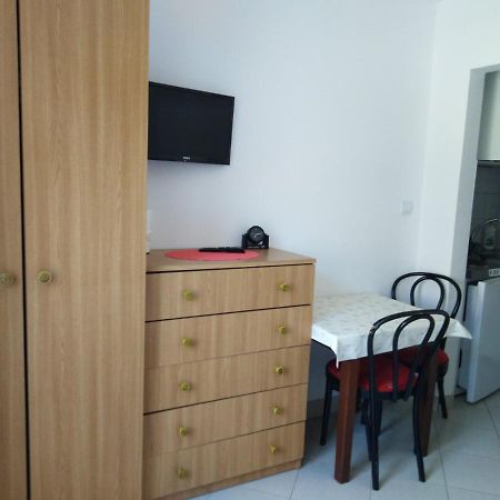 Apartments Melly Zaostrog Ruang foto